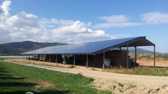 Hangar agricole photovoltaïque Likaj - Générale du Solaire